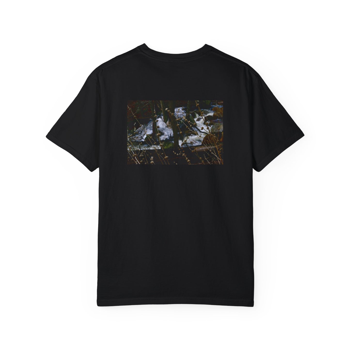 Quiet Watcher Heavy T-shirt